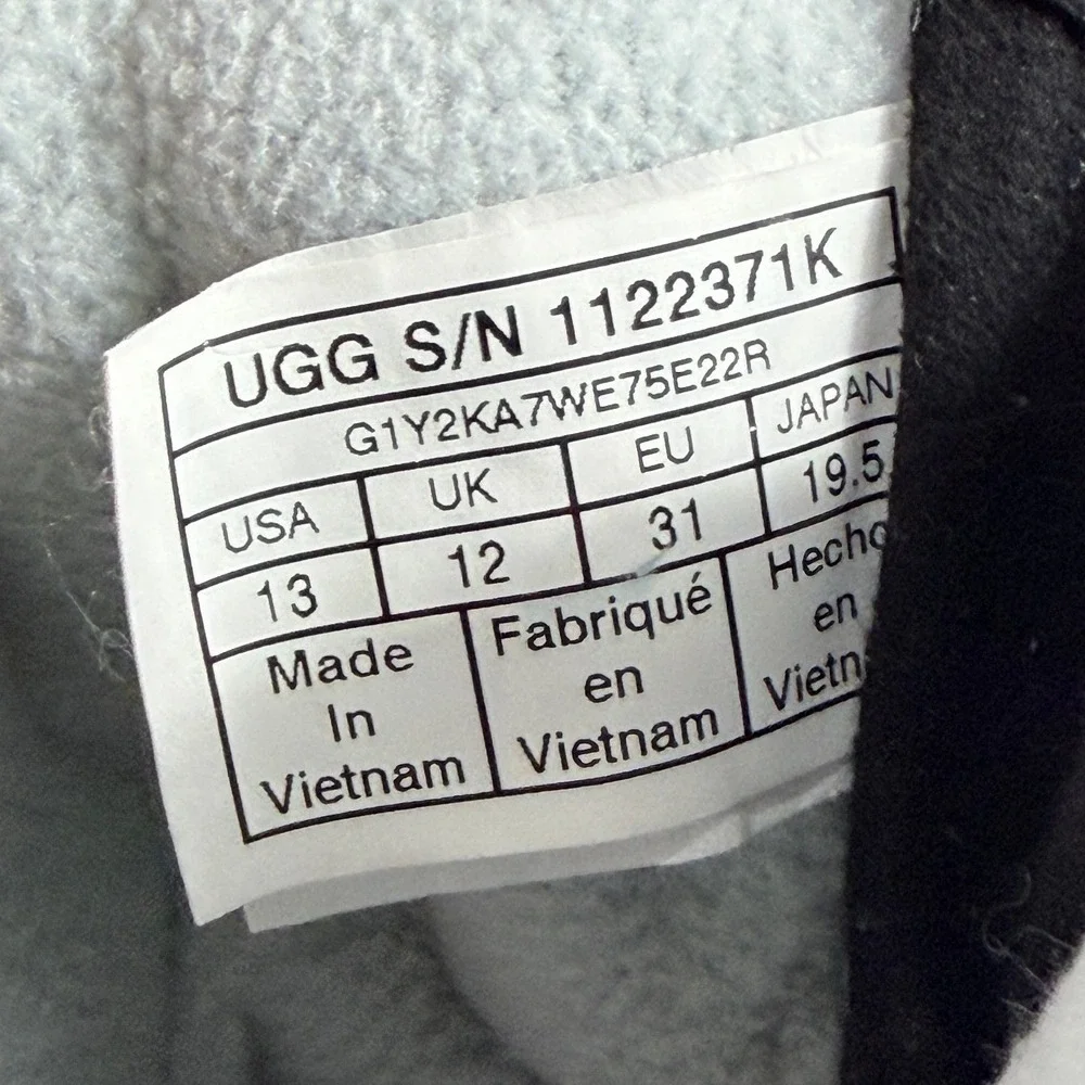 UGG Butte II CWR‎ Kids Black Grey Winter Snow Boots 1122371K Size 13 Insulated